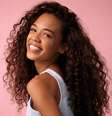 No verão, o cabelo exige alguns cuidados especiais  Foto: PeopleImages.com - Yuri A | Shutterstock / Portal EdiCase