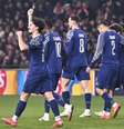  Foto: Divulgação / PSG - Legenda: Vitinha acena para a torcida do PSG após marcar, de pênalti, o primeiro gol do PSG sobre o Brest / Jogada10
