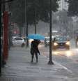Na foto, chuva forte na Rua da Consolação, no centro de São Paulo.  Foto: Fábio Vieira/Estadão - 26/01/2025 / Estadão