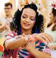 O uso de filtro solar é indispensável para proteger a pele no Carnaval  Foto: Shutterstock / Alto Astral