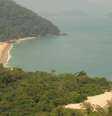 Homem de 38 anos foi atingido por onda e morreu afogado na Ilha do Prumirim, em Ubatuba, litoral norte de São Paulo.  Foto: Prefeitura de Ubatuba/Divulgação. / Estadão