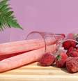 Geladinho de morango com leite de coco  Foto: SashkaB | Shutterstock / Portal EdiCase