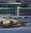 Avião pousa de ponta-cabeça em aeroporto canadense; passageiros ficaram feridos  Foto: REUTERS/Cole Burston
