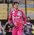 Foto: Paula Reis/Flamengo - Legenda: Rossi se destaca na meta do Flamengo / Jogada10