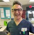 Dr. Chris Loreto trabalha no Timmins and District Hospital  Foto: Reprodução/Timmins and District Hospital