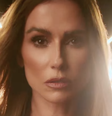Deborah Secco optou por look dourado para o Baile da Vogue  Foto: Reprodução/Instagram 