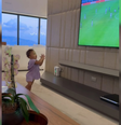 Filha de Neymar, Mavie, de 1 ano, comemora gol marcado pelo pai em jogo entre Santos e Inter de Limeira, pelo Paulistão.  Foto: Reprodução/Instagram @brunabiancardi