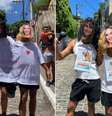 Foliões usam fantasia de suposta briga entre Ivete Sangalo e Claudia Leitte  Foto: Reprodução/X