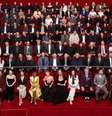 Os indicados ao Oscar deste ano posando para a foto anual da turma no Teatro David Geffen, em Los Angeles  Foto: Academia de Artes e Ciências Cinematográficas / BBC News Brasil