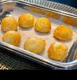 PÃO DE QUEIJO DE MANDIOCA  Foto: Bake and Cake Gourmet