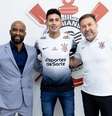 Corinthians anuncia contratação do lateral Fabrizio Angileri  Foto: Rodrigo Coca/Agência Corinthians - Legenda: Fabrizio Angileri acerta com Corinthians até dezembro de 2025 / Jogada10