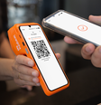 Pix por aproximação funciona como o pagamento com cartão pelo celular  Foto: Divulgação/Itaú / Estadão