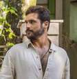 O ator Nicolas Prattes como Rudá, de Mania de Você  Foto: Globo/Beatriz Damy / Caras Brasil