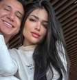Danielle Bezerra dos Santos é casada com um policial civil e viúva de um gerente do Primeiro Comando da Capital (PCC)   Foto: Reprodução/Redes sociais 