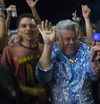 Torcida da Gaviões da Fiel 'engole' Milton Cunha no Anhembi.  Foto: Globo