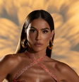 Dourado e muito brilho: veja look de Deborah Secco para curtir sábado de carnaval   Foto: Reprodução/Instagram