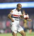  Foto: Divulgação/São Paulo - Legenda: Lucas Moura deu assistência para o gol da classificação do Tricolor / Jogada10