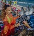 Ivete arrasta multidão com seu bloco Coruja em Salvador   Foto: Márcio Reis/AgNews