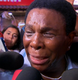 Neguinho da beija-flor chora ao vivo  Foto: Reprodução Globoplay