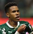  Foto: Cesar Greco/Palmeiras - Legenda: Estêvão celebra oportunidade de jogar ao lado de Neymar / Jogada10