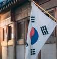 Em um incidente, caças da Força Aérea da Coreia do Sul lançaram acidentalmente oito bombas sobre uma área civil durante exercícios militares  Foto: Canva fotos / Perfil Brasil