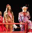 Milton Cunha e Nicole Bahals no Desfile das Campeãs na Marquês de Sapucaí  Foto: Anderson Bordê/AgNews