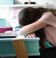 Sintomas mais comuns nos jovens incluem problemas de concentração, ansiedade, depressão e dificuldades cognitivas  Foto: DW / Deutsche Welle