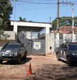 Agentes encontram túneis e lâminas em cela ocupada por membros do PCC em presídio do Paraguai  Foto: Divulgação