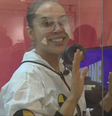 Renata em vitrine de shopping  Foto: Reprodução/Instagram