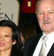 Gene Hackman e a esposa  Foto: Reprodução/Getty Images / Mais Novela