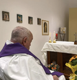 Papa Francisco teve primeira foto no hospital divulgada  Foto: Vaticano