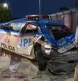 Viatura foi atingida por carro que perdeu o controle na Linha Amarela  Foto: Reprodução/TV Globo