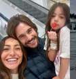 Nicolas Prattes, marido de Sabrina Sato, faz declaração para a pequena Zoe; família está aproveitando as férias em hotel de luxo  Foto: Reprodução/Instagram / Contigo