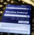 O governo federal apresentou um projeto de lei para isentar de Imposto de Renda (IR) pessoas com renda mensal de até R$ 5 mil  Foto: Marcello Casal Jr/Agência Brasil / Estadão