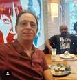 Pedro Cardoso, escritor e editor Wesley Barbosa e o jornalista Aquiles Argolo quando decidiram publicar livro.  Foto: Arquivo pessoal