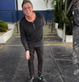 Boninho tira foto com vaga de estacionamento de Silvio Santos  Foto: Reprodução/Instagram