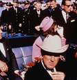 John F. Kennedy foi assassinado em 22 de novembro de 1963, em uma limousine aberta no Texas  Foto: Bettmann/GettyImages