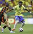  Foto: Rafael Ribeiro/CBF - Legenda: VIni Jr marcou seu primeiro gol nessas Eliminatórias / Jogada10