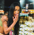 Gracyanne Barbosa no mercado  Foto: Reprodução/Instagram