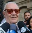 Ator Ney Latorraca fala à imprensa no velório da atriz Tônia Carrero, no Theatro Municipal  Foto: Tânia Rêgo/Agência Brasil - 04.03.2018