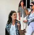 Por onde anda Fátima Bernardes? Cotada para voltar à Globo, jornalista aposta em look P&B com camisa divertida no Rio.  Foto: AGNews, Dan Delmiro / Purepeople