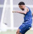 Neymar treina em fase final de recuperação –  Foto: Raul Baretta/ Santos FC / Jogada10
