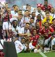 Divulgação - Legenda: Flamengo e Inter são campeões estaduais em 2025  Foto: Jogada10