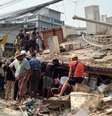 O Departamento de Bombeiros de Mianmar continua as operações de busca e resgate de emergência após um forte terremoto de magnitude 7,7 atingir Sagaing, no centro de Mianmar, em 28 de março de 2025.  Foto: Getty Images