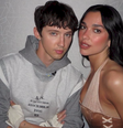 Dua Lipa lança o remix de 'Physical' com participação de Troye Sivan  Foto: The Music Journal