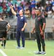 Foto: Ricardo Duarte/Internacional - Legenda: Roger Machado, técnico do Inter, gostou do que viu contra o Bahia / Jogada10