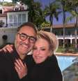 O casal Fábio e Ana Maria entre a mansão do Jardim Europa e a fazenda de Bofete: lugares para se viver com privacidade  Foto: Fotomontagem: Sala de TV