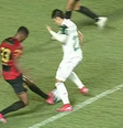 Palmeiras teve pênalti a favor sobre Raphael Veiga; lance polêmico garantiu vitória sobre o Sport no Brasileirão  Foto: Reprodução/YouTube/CazéTV