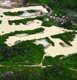 Imagem aérea de arquivo mostra garimpo ilegal em terra Kayapó, em 19/03/25.  Foto: AFP - PABLO PORCIUNCULA / RFI