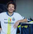 Valentino Rossi com a camisa comemorativa  Foto: Inter de Milão